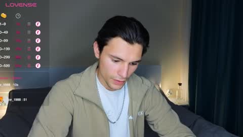 Den online show from April 15, 5:53 pm