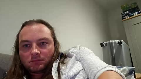 Snapshot of dennis210586 chatting on December 31, 5:33 am dennis210586 online show from December 31, 5:33 am