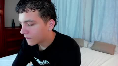 Snapshot of dennis_hills chatting on May 2, 7:41 pm Dennis online show from May 2, 7:41 pm