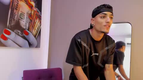 Snapshot of dennis_kinsey chatting on March 1, 7:38 pm Dennis Kinsey online show from March 1, 7:38 pm