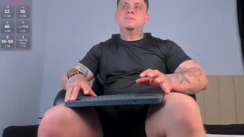 dennis munera online show from December 15, 11:14 am