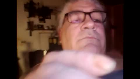 Snapshot of denny230230 chatting on January 7, 1:28 am denny2300 online show from January 7, 1:28 am