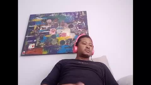 Snapshot of dentzo chatting on May 14, 6:42 am mastER blACK online show from May 14, 6:42 am