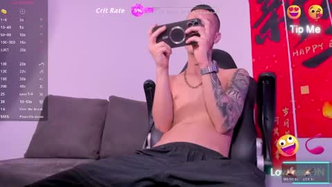 Snapshot of dereck_boyy_ chatting on April 29, 6:17 am Dereck Boy online show from April 29, 6:17 am