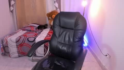 Snapshot of dereck_boyy_ chatting on May 5, 3:58 am Dereck Boy online show from May 5, 3:58 am
