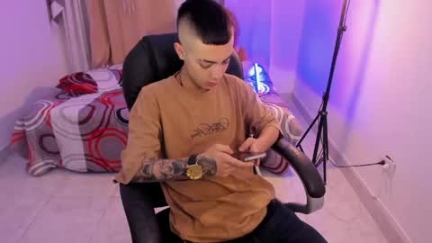 Snapshot of dereck_boyy_ chatting on May 11, 3:56 am Dereck Boy online show from May 11, 3:56 am