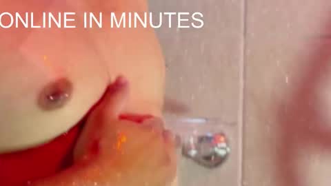 Snapshot of dereckgreen chatting on November 7, 9:53 am dereckgreen online show from November 7, 9:53 am