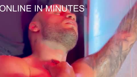 Snapshot of dereckgreen chatting on December 17, 12:55 pm dereckgreen online show from December 17, 12:55 pm