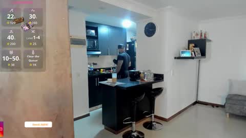 Snapshot of dereckgreen chatting on February 13, 8:16 pm dereckgreen online show from February 13, 8:16 pm