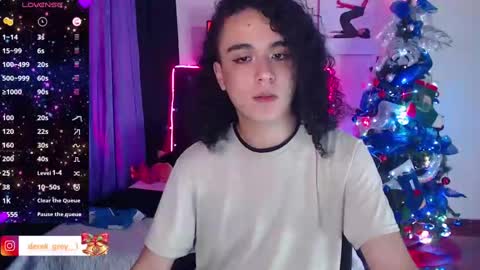 Derek independent online show from December 26, 10:09 pm