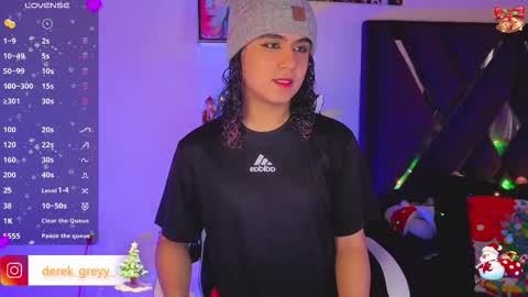 Derek independent online show from December 14, 4:45 pm