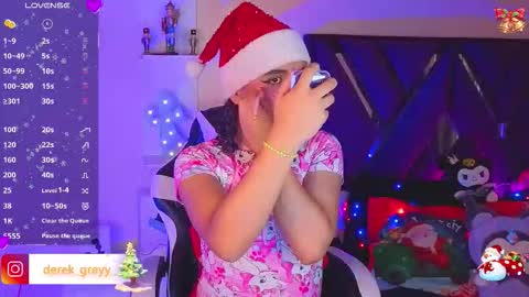 derek grey online show from December 5, 8:27 pm