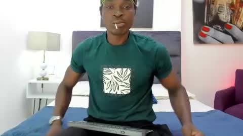 Snapshot of derek_raser chatting on July 5, 6:59 pm Terry Zyzz online show from July 5, 6:59 pm