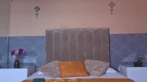 derek_sinn online show from February 17, 7:53 pm