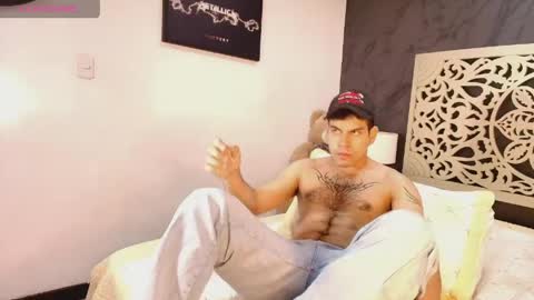 Snapshot of derek_voss chatting on May 18, 1:06 pm derek_voss online show from May 18, 1:06 pm