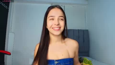 derly_cuervo703031 online show from June 9, 7:25 pm