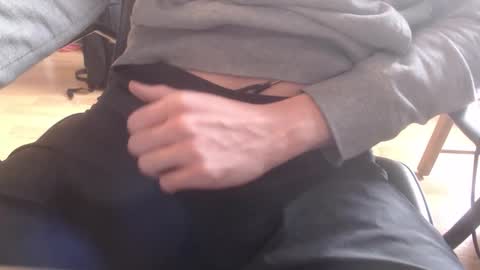 Snapshot of derstier02 chatting on March 16, 1:37 pm derstier02 online show from March 16, 1:37 pm