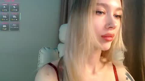 Snapshot of des_ch chatting on July 26, 3:41 pm Ari online show from July 26, 3:41 pm