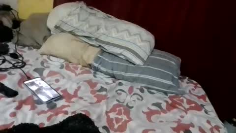 Snapshot of desconocido__34 chatting on May 5, 2:41 am desconocido__34 online show from May 5, 2:41 am
