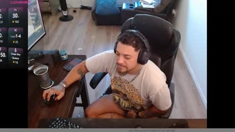 desertadventurer25 online show from September 9, 9:25 pm