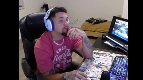 desertadventurer25 online show from October 19, 8:15 am