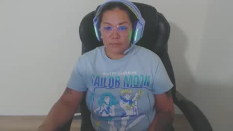 Snapshot of desertadventures25 chatting on March 23, 12:47 am desertadventures25 online show from March 23, 12:47 am