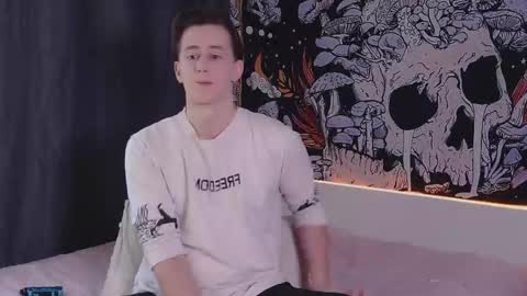 Snapshot of deshman1 chatting on March 14, 12:21 pm deshman1 online show from March 14, 12:21 pm