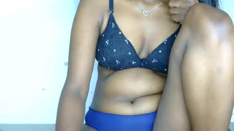 Snapshot of desi_darling chatting on July 16, 12:11 pm kajal online show from July 16, 12:11 pm