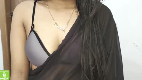 Snapshot of desicoupleshow chatting on January 28, 8:14 am Eva and Adam online show from January 28, 8:14 am