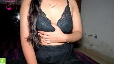 Snapshot of desicoupleshow chatting on October 6, 5:54 pm Eva and Adam online show from October 6, 5:54 pm