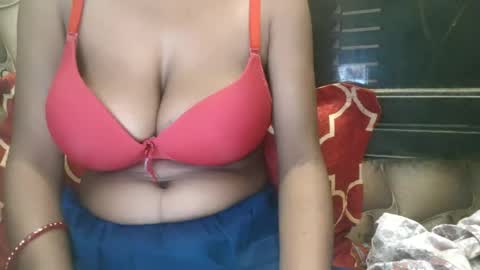 Snapshot of desiprincess35 chatting on August 3, 5:38 pm desiprincess35 online show from August 3, 5:38 pm