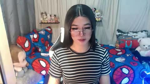 LORINE online show from October 20, 4:18 pm