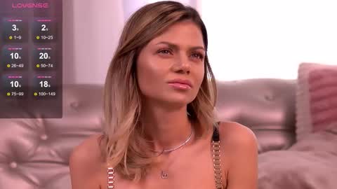 Mia online show from February 20, 6:26 am