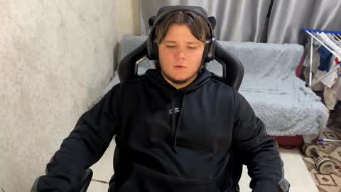 desiredude9 online show from September 13, 7:02 pm