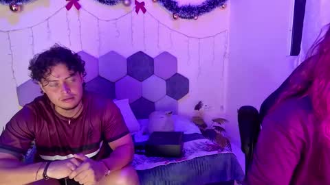 TORI AND MR. BEAR online show from December 1, 6:24 pm