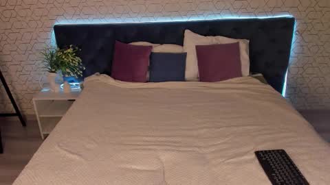 Gill online show from March 15, 1:33 am