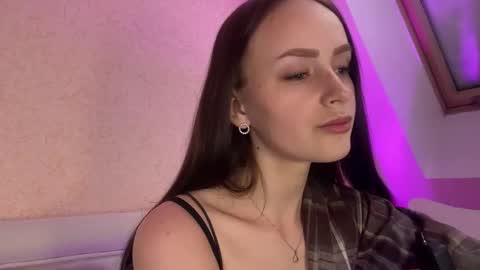 desiree_perhaps online show from February 20, 12:38 pm