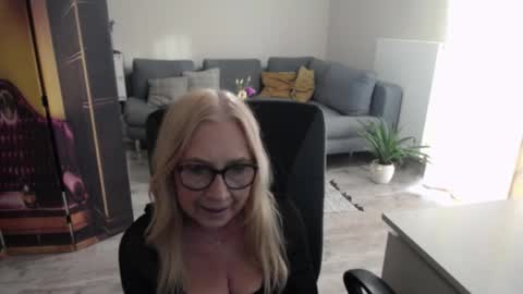 S O F I A online show from March 24, 3:28 pm