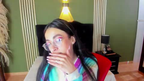 Snapshot of desiring__angel chatting on March 7, 6:57 am Desiring Angel online show from March 7, 6:57 am