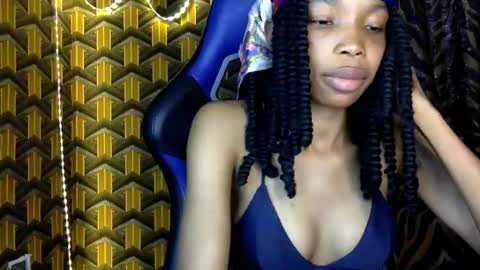 Snapshot of deslimbody90 chatting on April 22, 6:49 am Deslimbody online show from April 22, 6:49 am