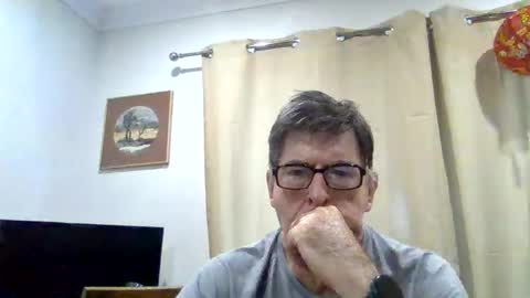 Desmon1958 online show from February 1, 8:40 pm