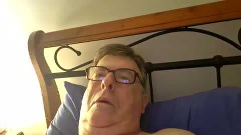 Desmon1958 online show from February 19, 7:10 pm