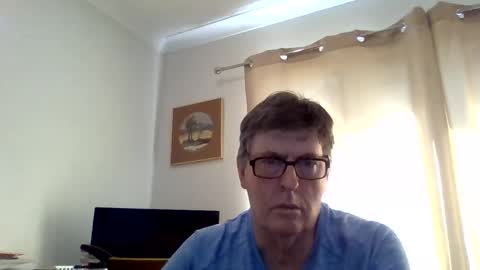 Desmon1958 online show from April 18, 1:31 am