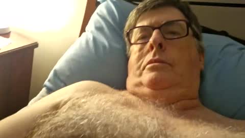 Desmon1958 online show from April 20, 12:30 pm