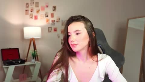 Maya online show from December 23, 4:54 am