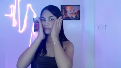 Snapshot of dess_morena chatting on July 15, 8:19 am Dess online show from July 15, 8:19 am