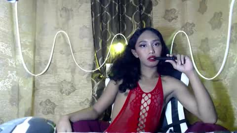 Snapshot of destinedprincess_xx chatting on April 7, 5:08 am jenny online show from April 7, 5:08 am