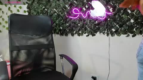 Destiny online show from January 17, 11:59 am