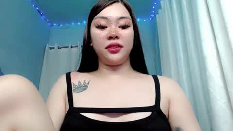 Snapshot of destinyroxie chatting on December 18, 3:55 pm ROXIE  online show from December 18, 3:55 pm