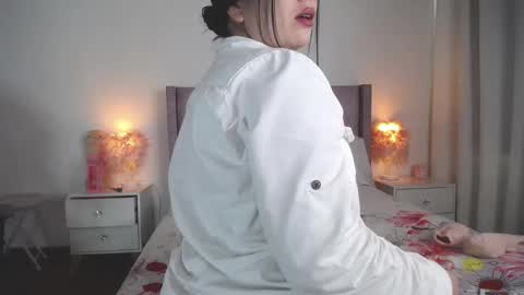 destinysweet21 online show from March 8, 9:18 pm